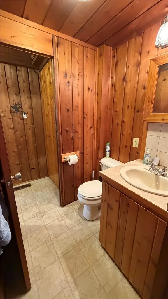 5671 Kootenai River Road Libby MT 59923