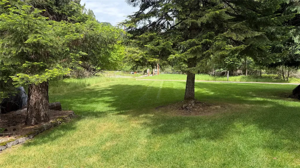 5671 Kootenai River Road Libby MT 59923