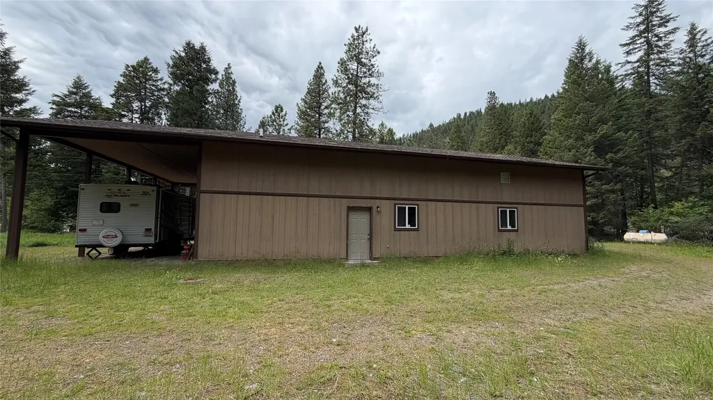 5671 Kootenai River Road Libby MT 59923