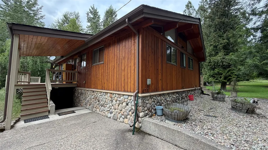 5671 Kootenai River Road Libby MT 59923
