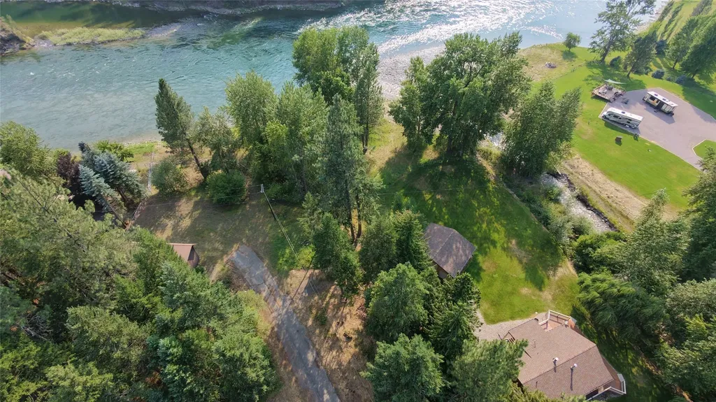 5671 Kootenai River Road Libby MT 59923