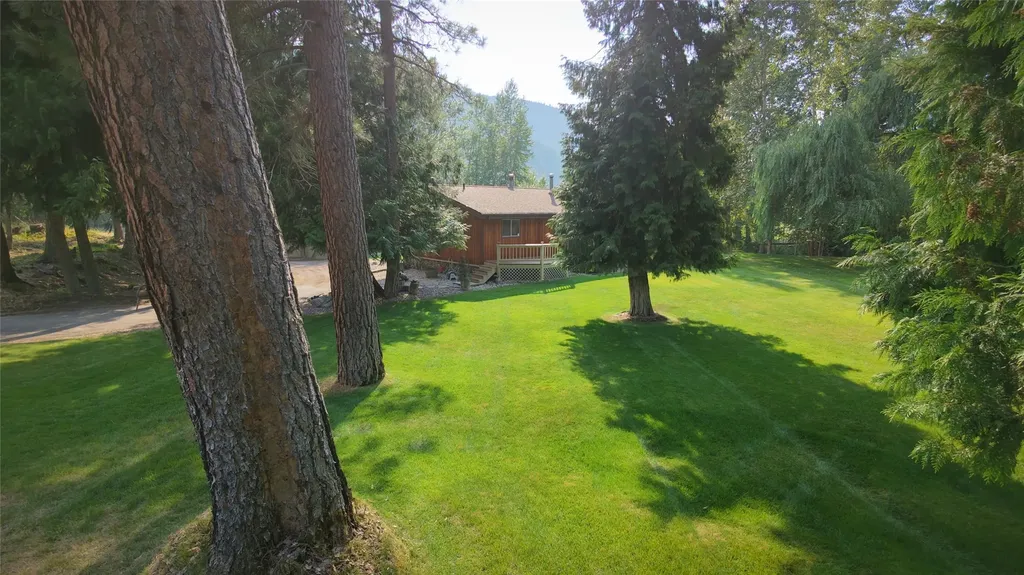 5671 Kootenai River Road Libby MT 59923