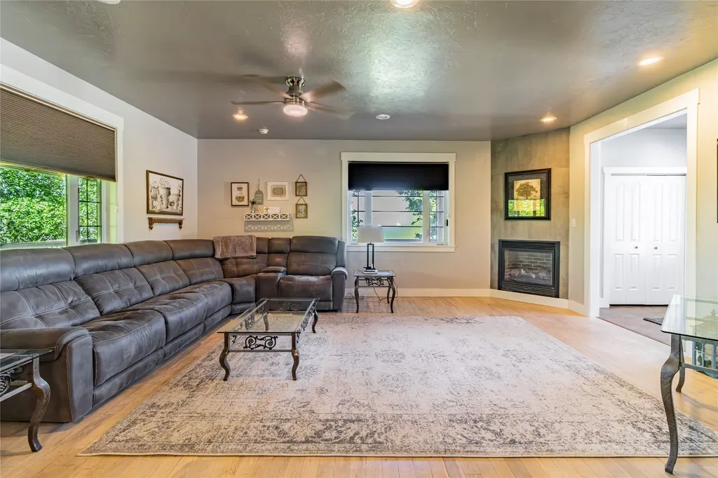 152 Shorty Way Butte MT 59701