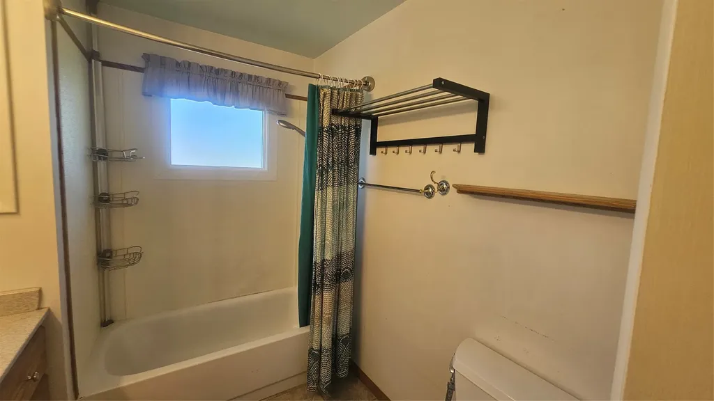 405 26th Avenue NE Great Falls MT 59404