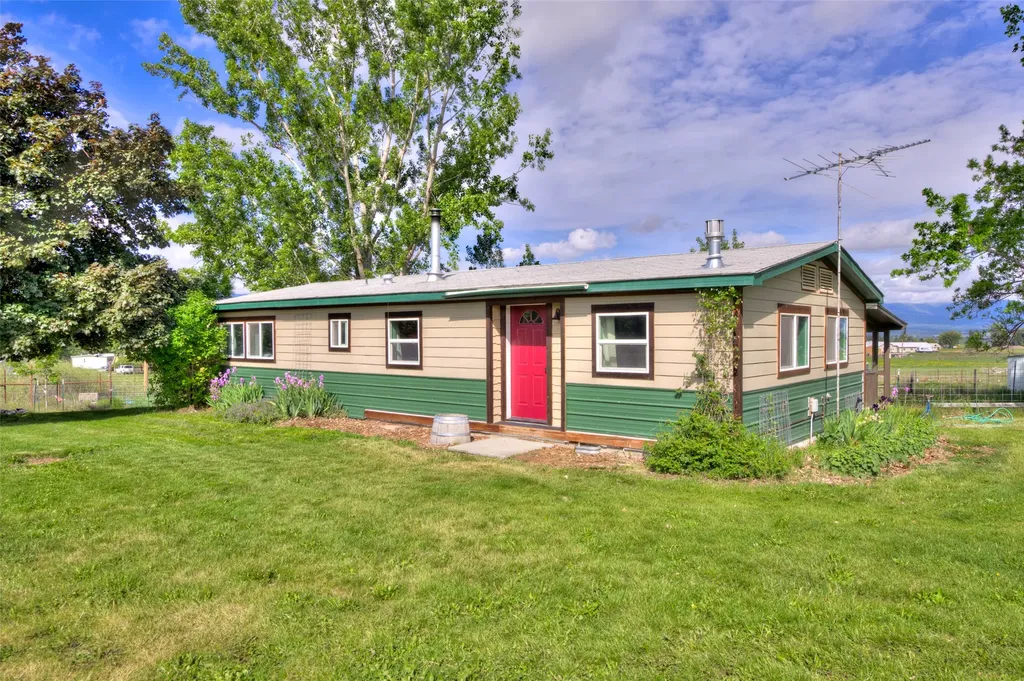 1327 Honey House Lane Corvallis MT 59828