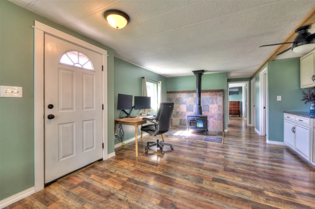 1327 Honey House Lane Corvallis MT 59828