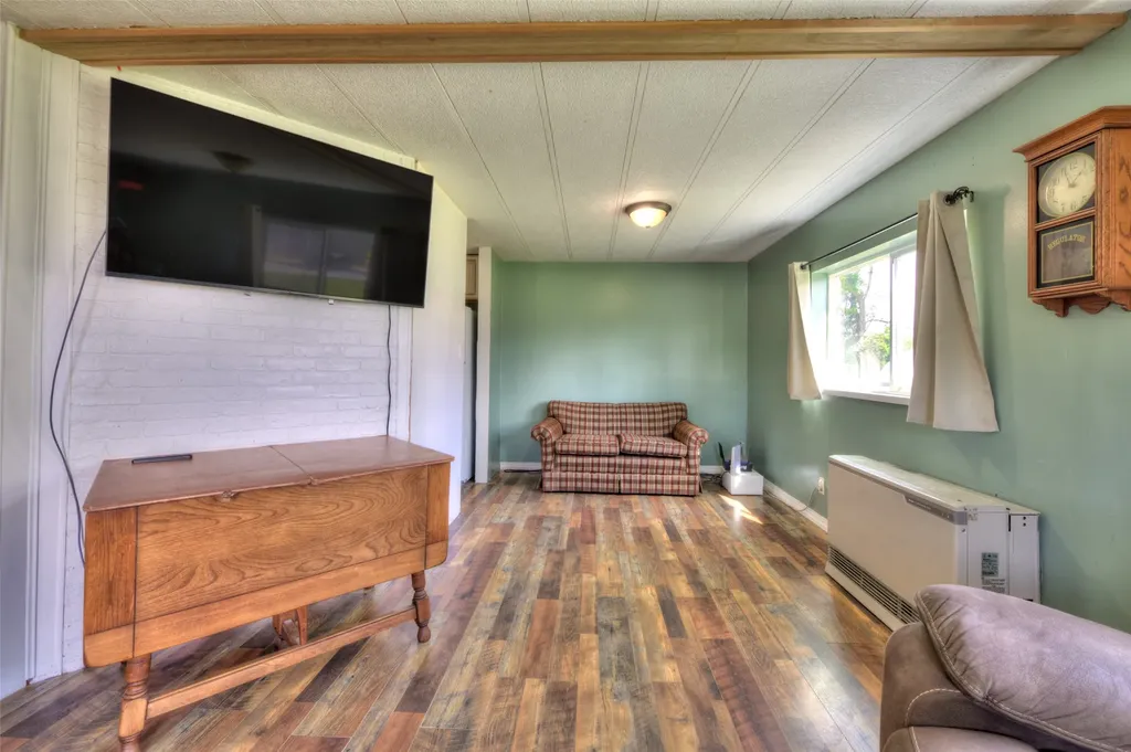 1327 Honey House Lane Corvallis MT 59828