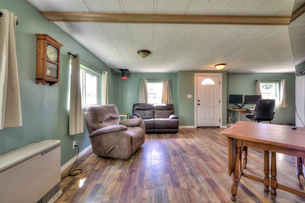 1327 Honey House Lane Corvallis MT 59828