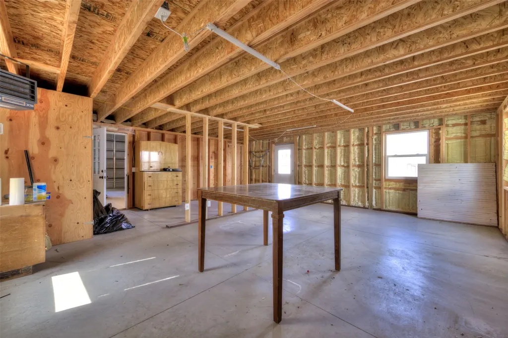 1327 Honey House Lane Corvallis MT 59828