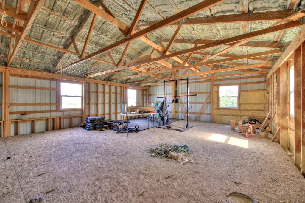 1327 Honey House Lane Corvallis MT 59828