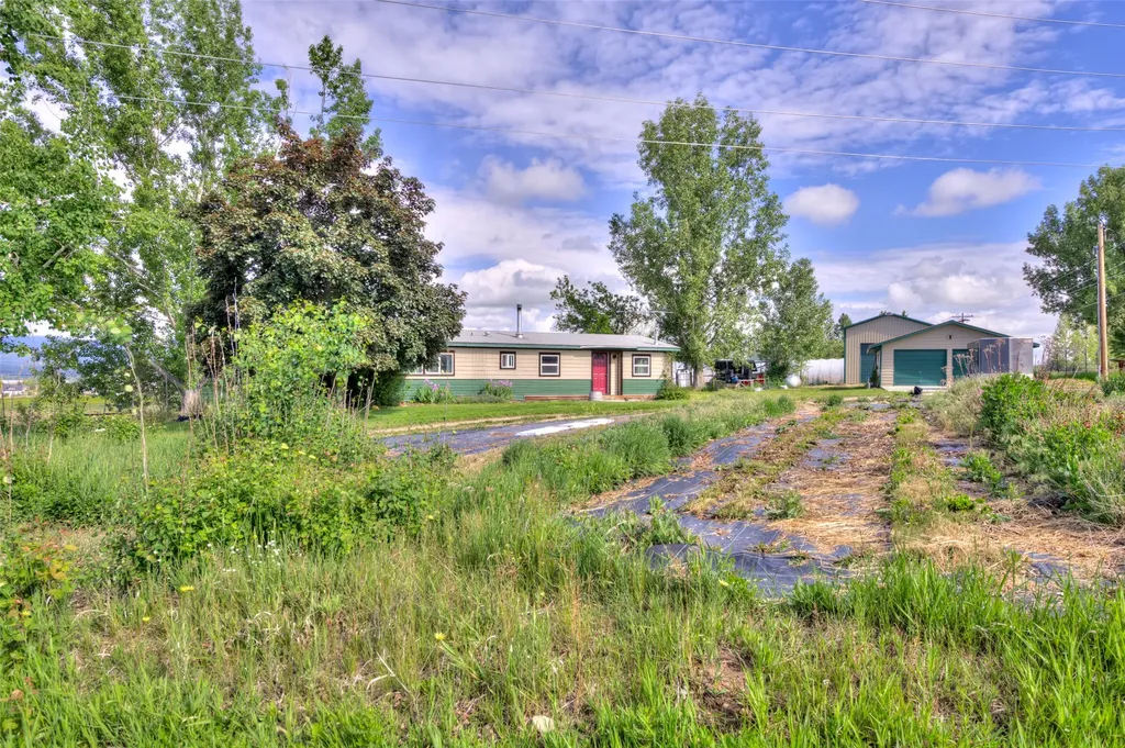 1327 Honey House Lane Corvallis MT 59828
