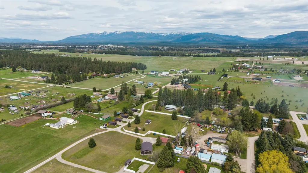 1040 Roost Way Columbia Falls MT 59912