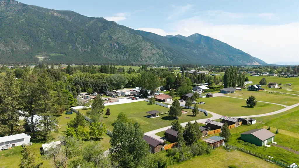 1040 Roost Way Columbia Falls MT 59912