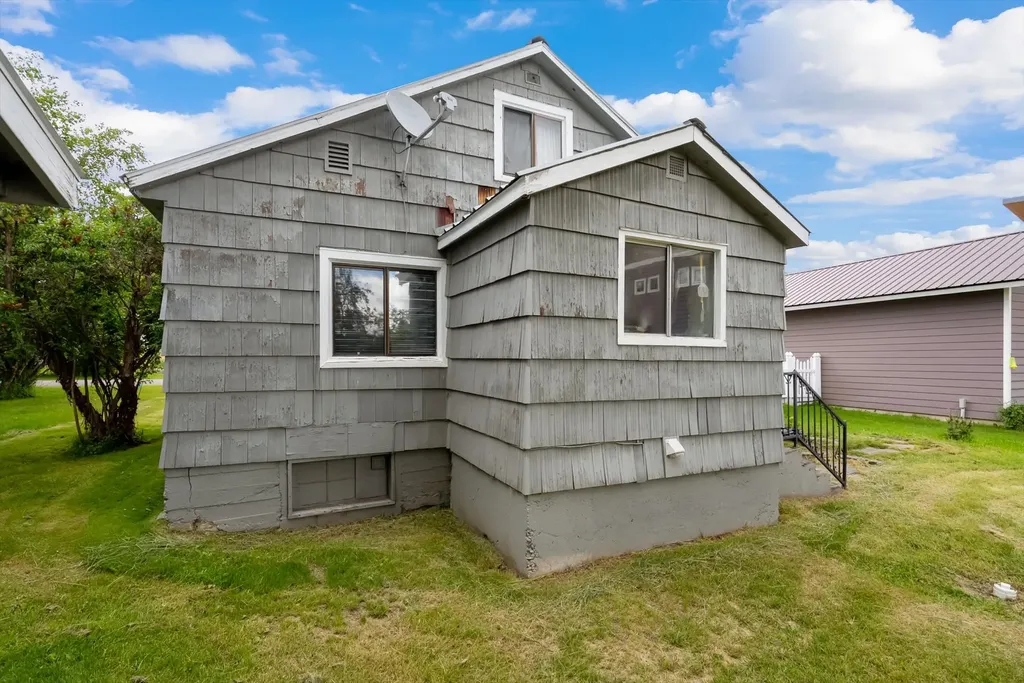 639 Riverside Avenue Whitefish MT 59937