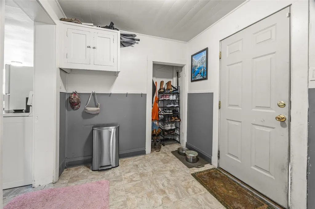 9469 Mt Highway 200 E Bonner MT 59823