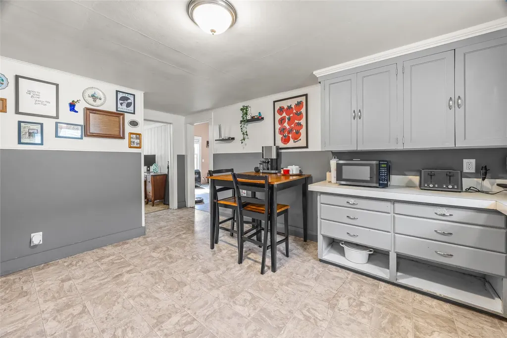 9469 Mt Highway 200 E Bonner MT 59823