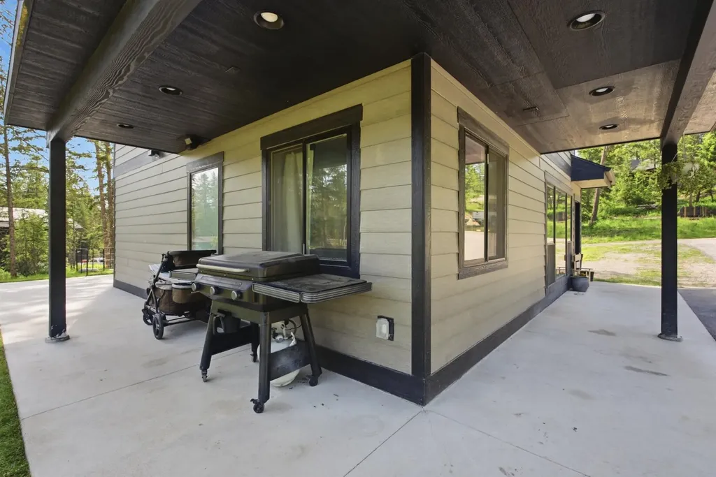 15 Quinley Lane Whitefish MT 59937