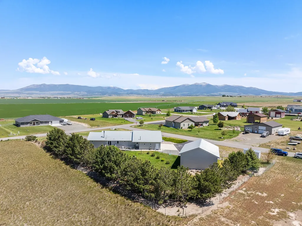 16 Windy Meadow Drive Townsend MT 59644