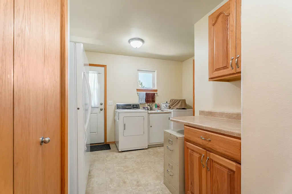 16 Windy Meadow Drive Townsend MT 59644