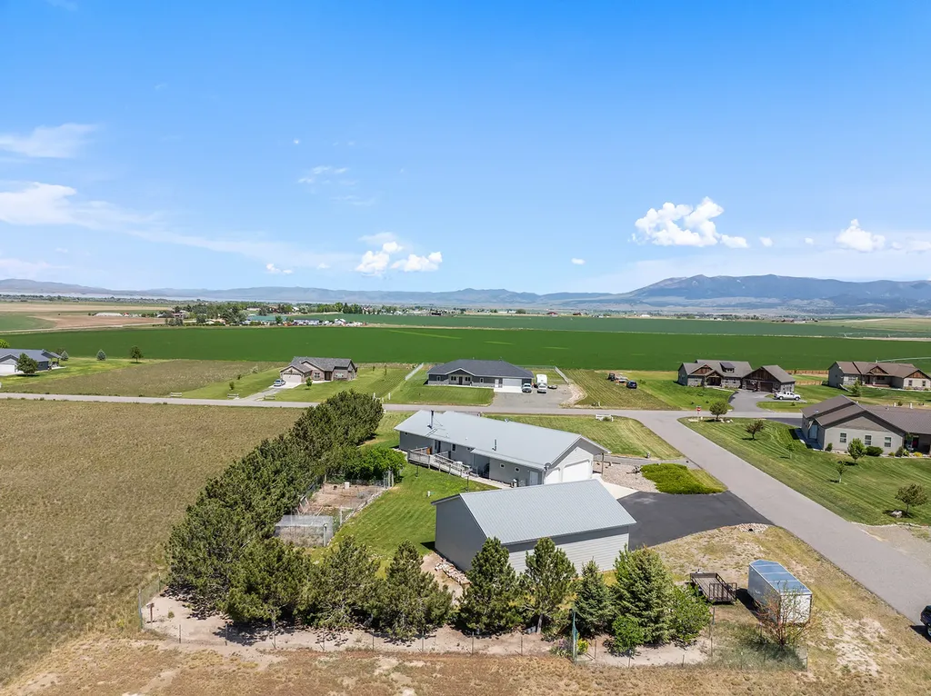 16 Windy Meadow Drive Townsend MT 59644