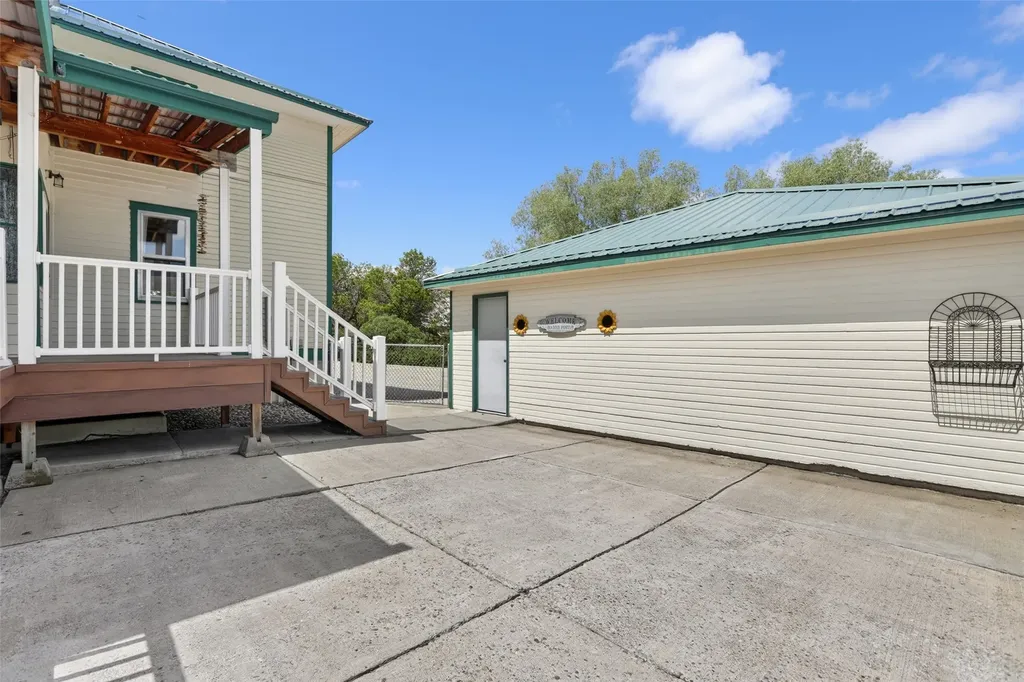 412 Van Buren Avenue Great Falls MT 59404