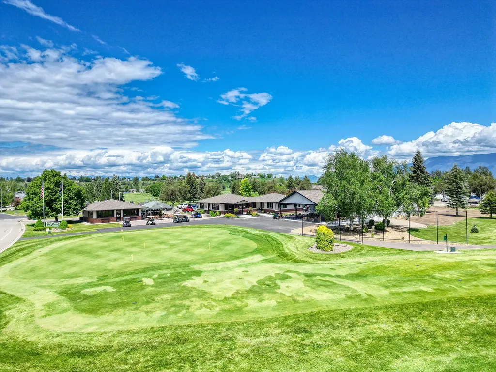 208 E Nicklaus Avenue Kalispell MT 59901