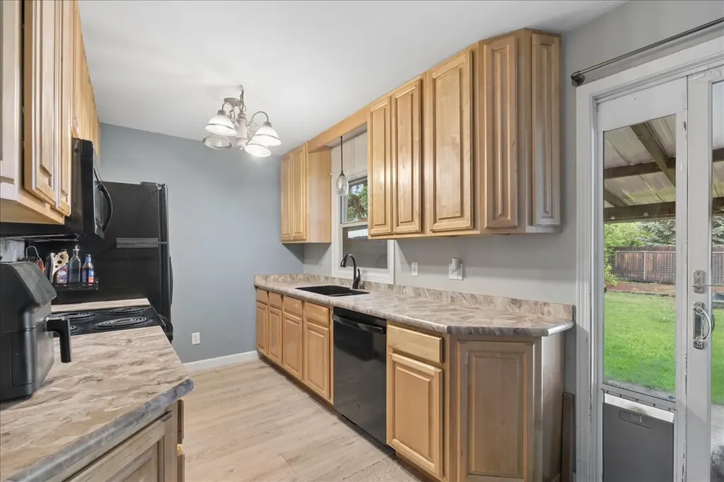 417 25th Avenue NE Great Falls MT 59404