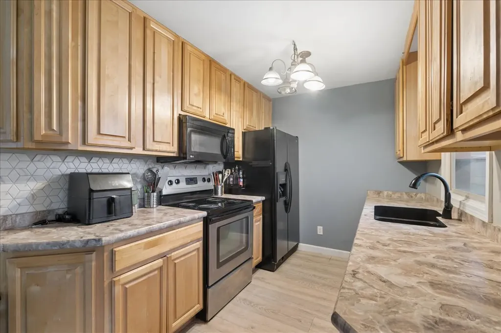 417 25th Avenue NE Great Falls MT 59404