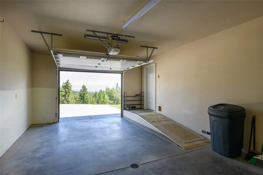 1885 Bad Bear Way Victor MT 59875