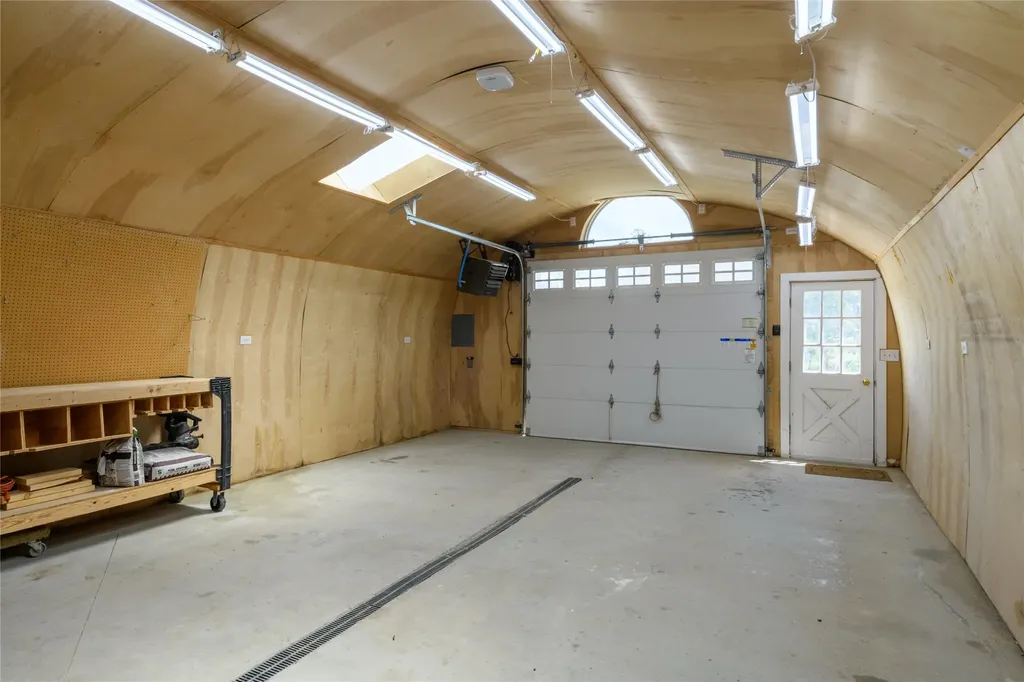 1885 Bad Bear Way Victor MT 59875