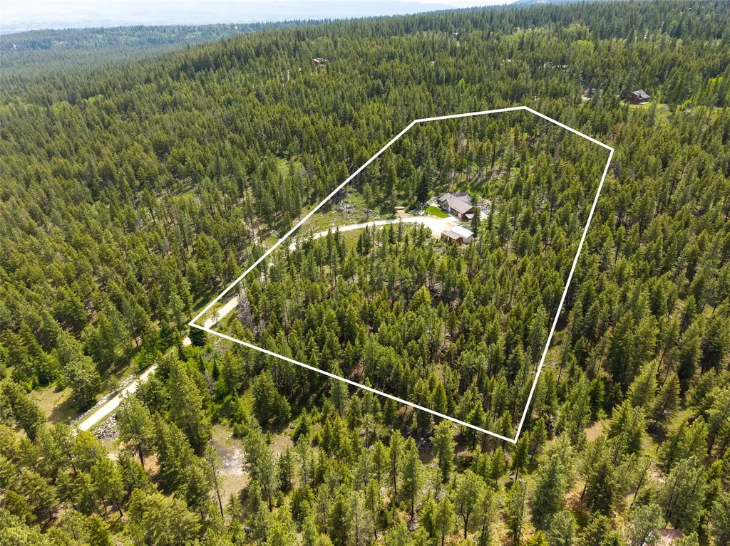 1885 Bad Bear Way Victor MT 59875