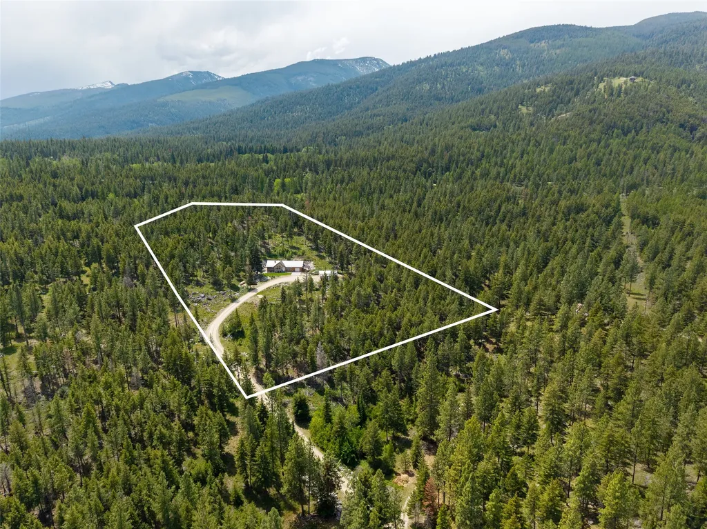 1885 Bad Bear Way Victor MT 59875