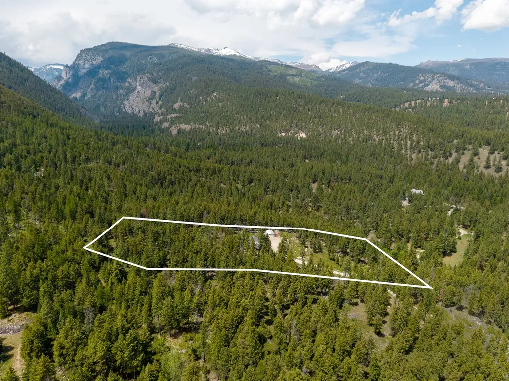 1885 Bad Bear Way Victor MT 59875