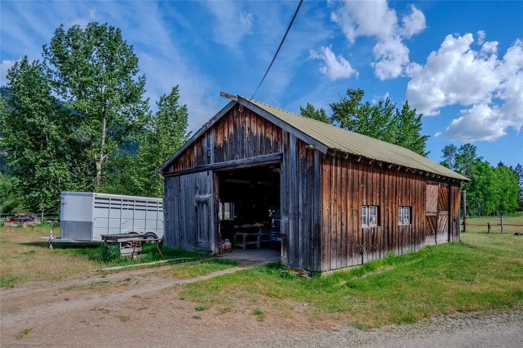 1132 Arabian Lane Libby MT 59923
