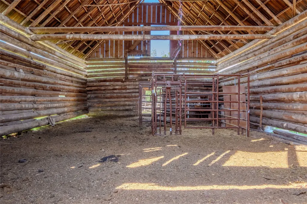 1132 Arabian Lane Libby MT 59923