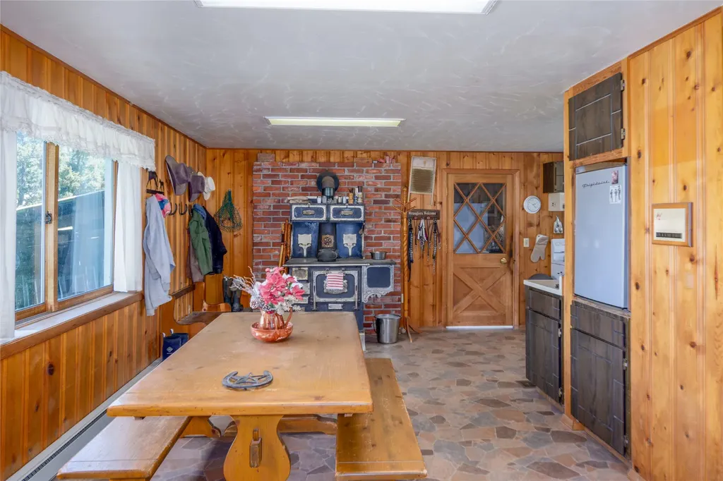1132 Arabian Lane Libby MT 59923