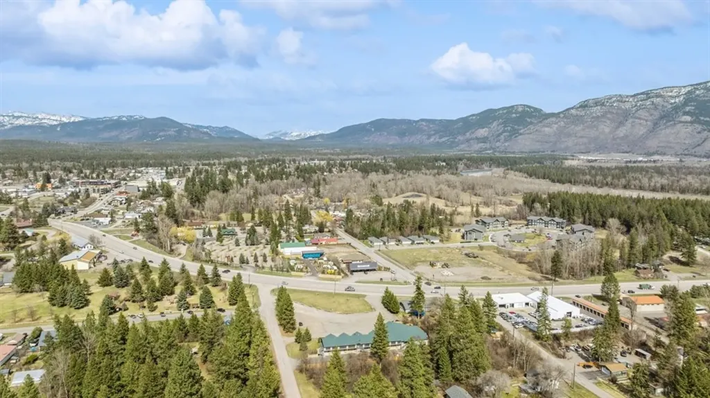 230 Us Highway 2 E Columbia Falls MT 59912