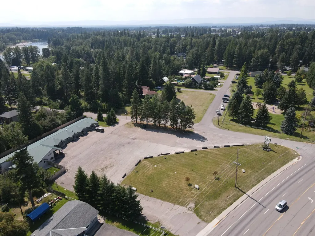 230 Us Highway 2 E Columbia Falls MT 59912