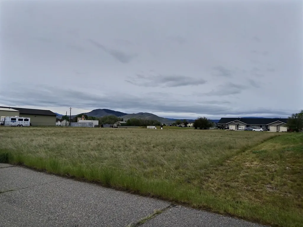 7925 Avocet Drive Helena MT 59602