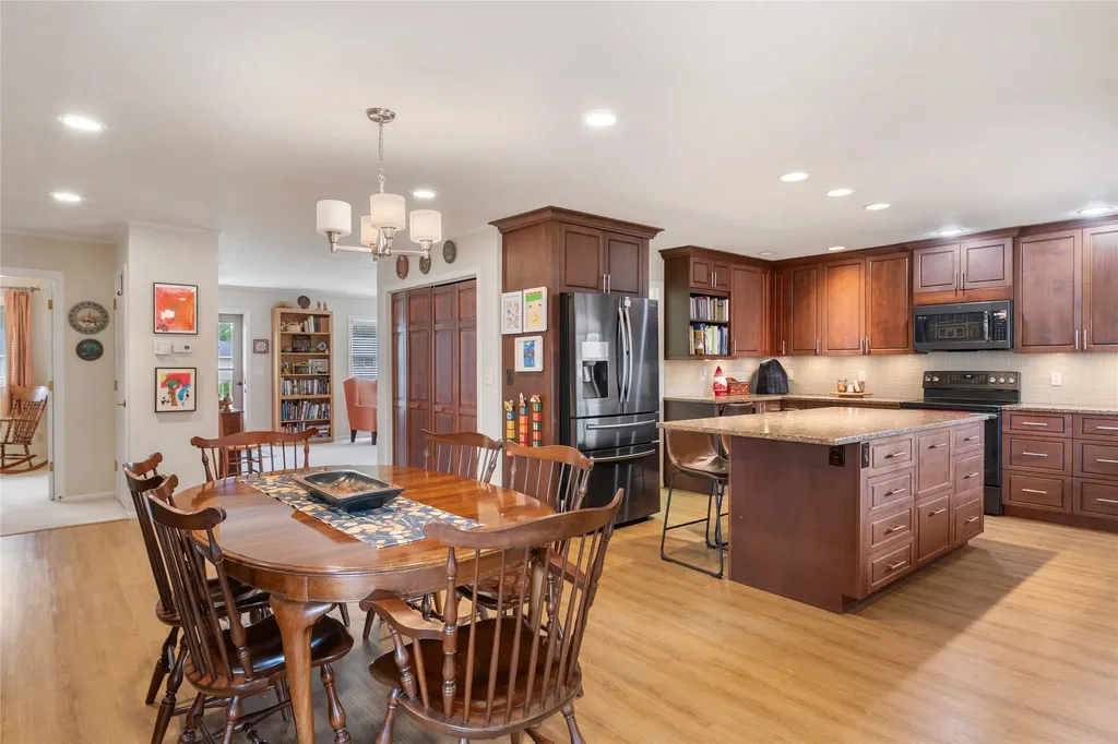 802 Parker Avenue Hamilton MT 59840