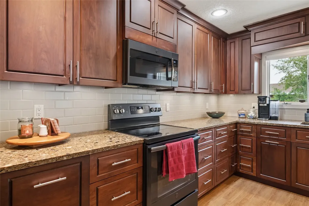 802 Parker Avenue Hamilton MT 59840