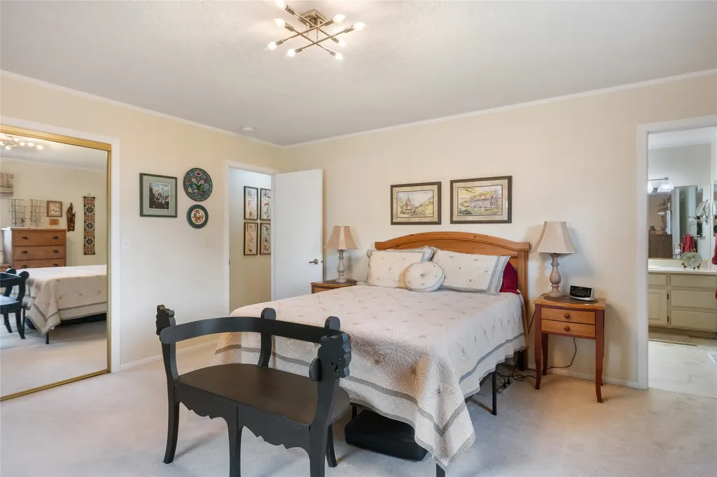 802 Parker Avenue Hamilton MT 59840