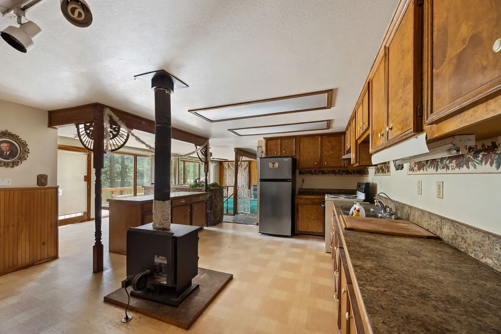 1765 Rogers Lake Road Kila MT 59920
