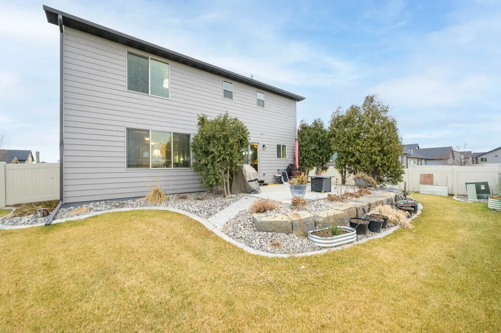 5717 Mountain Front Avenue Billings MT 59106