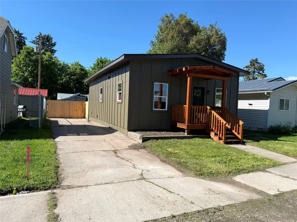 515 Buchanan Street SW Ronan MT 59864