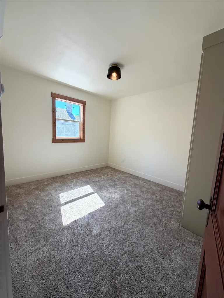 515 Buchanan Street SW Ronan MT 59864