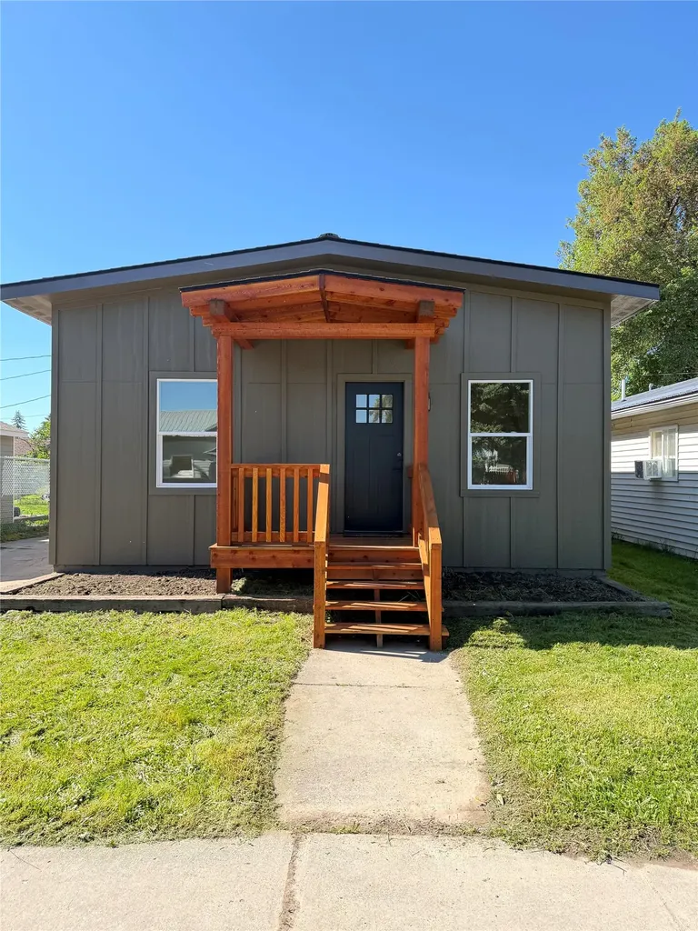 515 Buchanan Street SW Ronan MT 59864