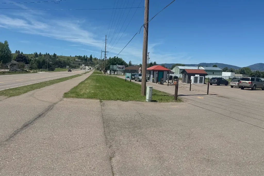 40517 Mt Highway 35 Polson MT 59860