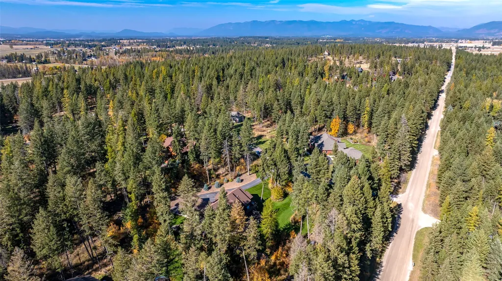 10 Wood Ridge Drive Columbia Falls MT 59912