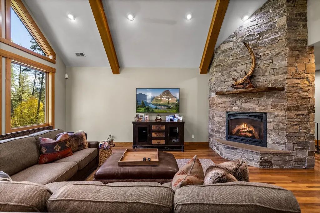 10 Wood Ridge Drive Columbia Falls MT 59912
